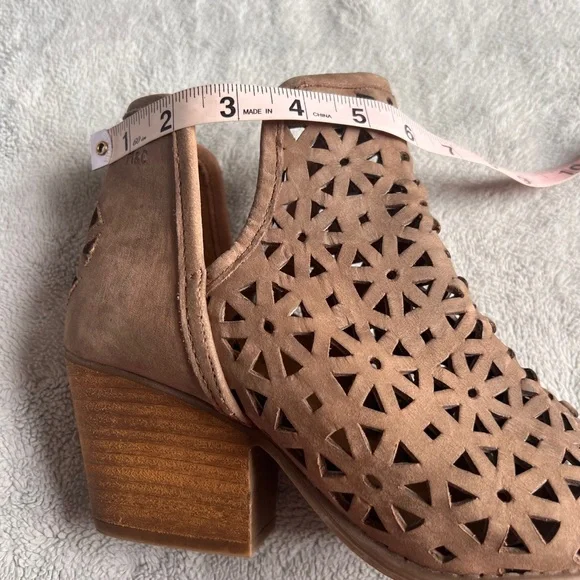 Musse & Cloud Athena Leather Laser Cut Western Ankle Boot Booties Tan Brown 10 - Picture 16 of 17